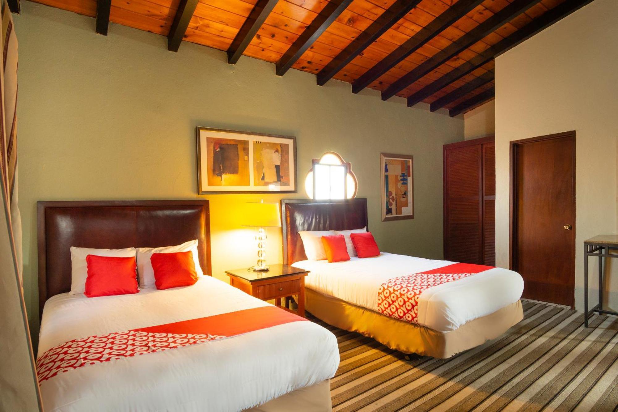 Oyo Hotel Hacienda Don Luis, Rosarito Exterior foto A typical hotel room